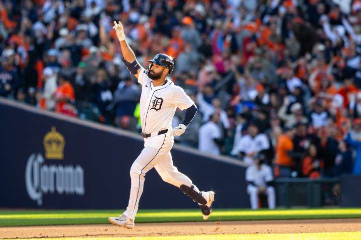 Detroit Tigers beat Mariners with power barrage in Game 4 to keep season alive