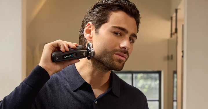 Philips shaver shoppers say gives 'very close finish quickly and comfortably' slashed by £280