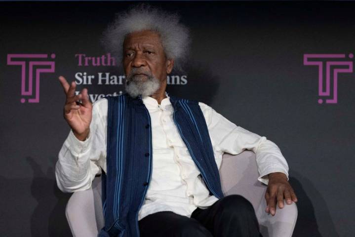 Nigerian Nobel laureate Wole Soyinka says US revokes his visa