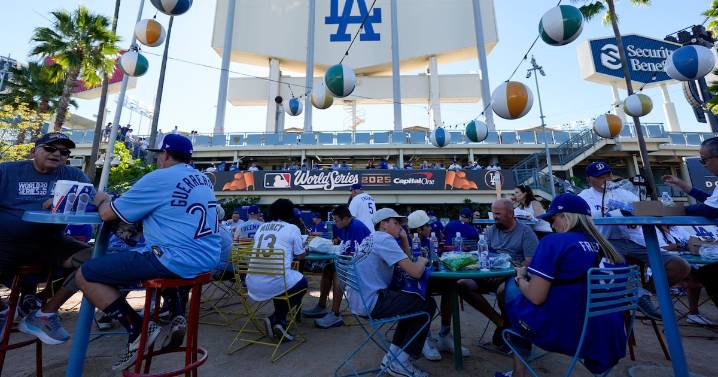 Blue Jays facing Dodgers with a chance to take 3-2 World Series lead. Live Game 5 updates here