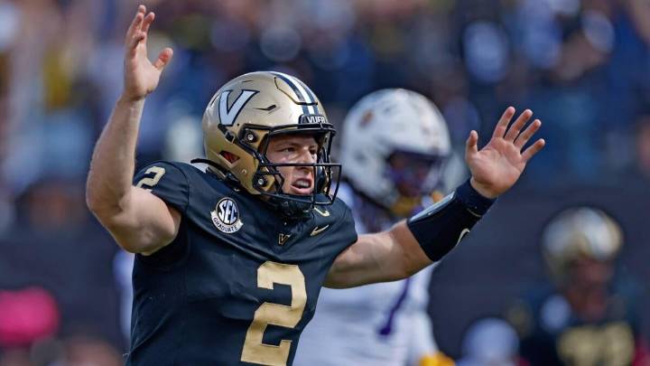 Six Pack of college football picks: USC vs. Nebraska, Texas vs. Vanderbilt and more Week 10 games