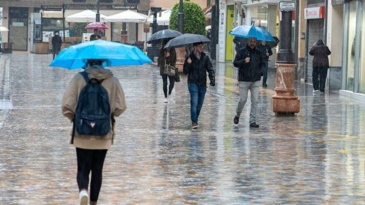 El temporal deja ya 120 litros en Cartagena y más de 100 personas evacuadas de forma preventiva