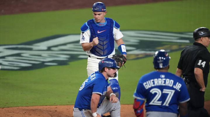 Blue Jays, Dodgers set World Series history in Game 3 marathon