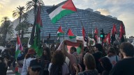'Deporte sí, genocidio no': las protestas contra Israel llegan al Roig Arena con tensión
