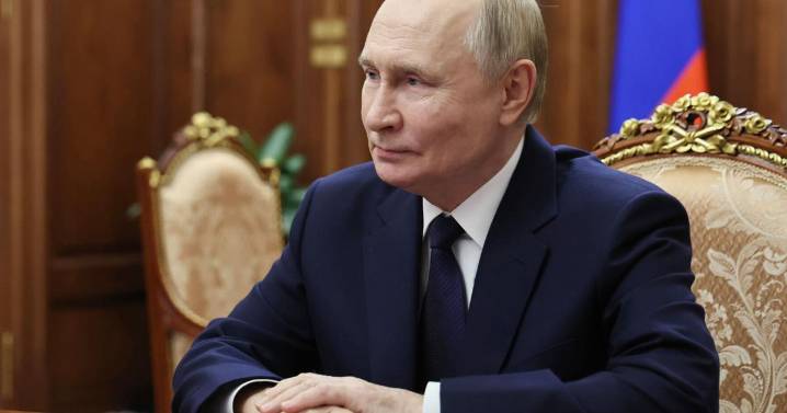 Lawmakers move to extend Russia's compulsory military draft to a year