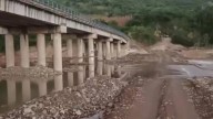 Xochiatipan: Reabren circulación vial debajo de puente del río Garcés