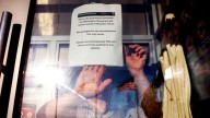 White House questions back pay for furloughed workers amid government shutdown
