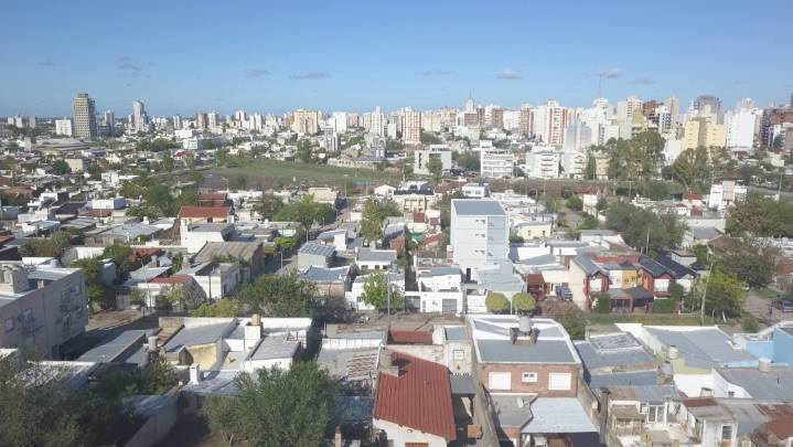 Pronóstico: hoy calor y viento, pero baja la temperatura durante el fin de semana y podría llover