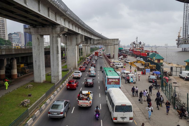 Nigeria's economy growing but high food prices a burden, World Bank says