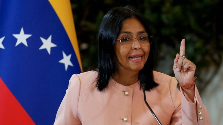 Delcy Rodríguez desmiente que negocie con EE.UU.