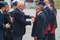 Entregan medalla “Defensor de la democracia” a 460 miembros de las Fuerzas Armadas