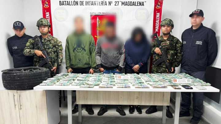 Huila: Ejército decomisa más de mil millones de pesos en efectivo que pertenecerían a los 'Comandos de Frontera'