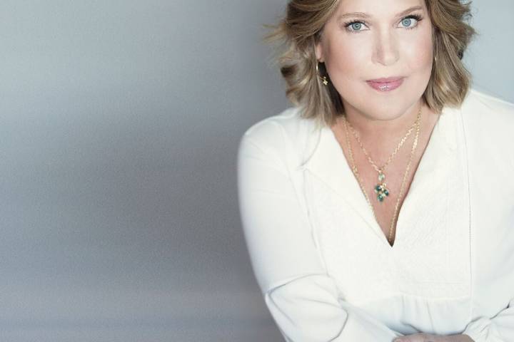 Houston’s Elizabeth Anthony Hosts Designer Jennifer Maxwell of Leigh Maxwell Jewelry