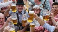 Más de 6 millones de litros de cerveza bebieron en el festival Oktoberfest 2025