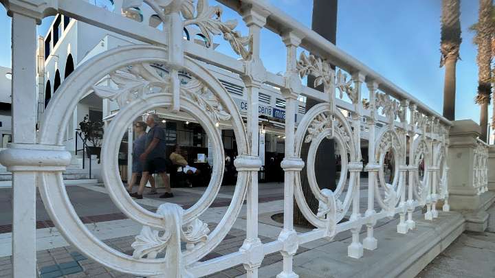 La prensa británica se hace eco de las nuevas y duras normas en la "mejor ciudad costera" de España