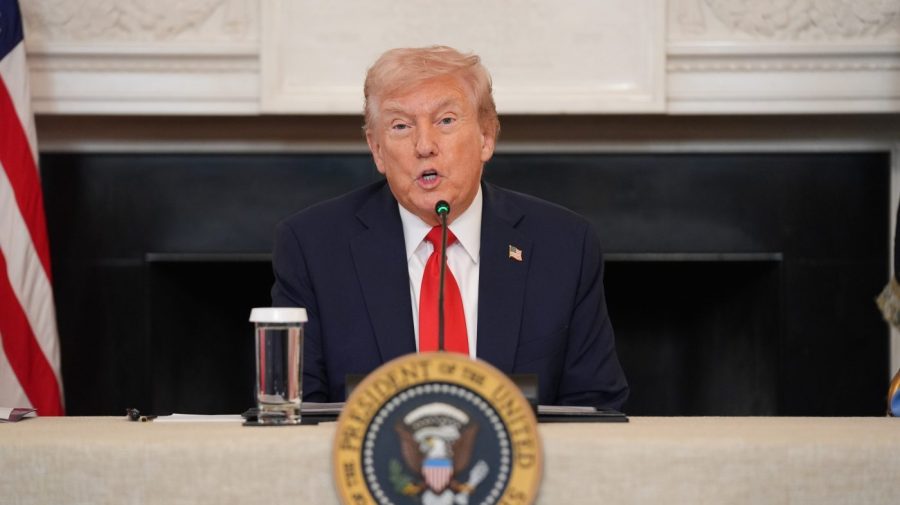 White House hosts conservative influencers for antifa roundtable amid Portland protests