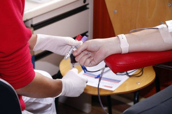 El Servicio Canario de la Salud desmonta el mito más extendido: ¿las personas con tatuajes pueden donar sangre?