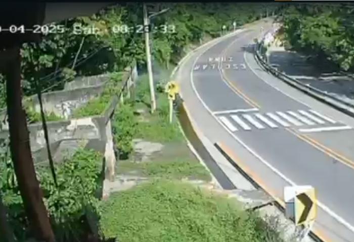 Hermanos se accidentaron en Guachaca: una murió