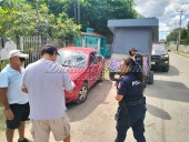 Accidente en Motul deja cuantiosos daños tras desprenderse un remolque
