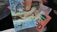 ‘Loopholes’: Cash advocates slam federal government’s proposed cash mandate legislation