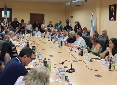 Grieta en la CGT, al pie de las urnas: negociar o endurecerse frente a la reforma laboral de Javier Milei