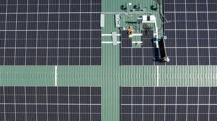 Dos empresas se asocian para reciclar paneles solares en Tampa
