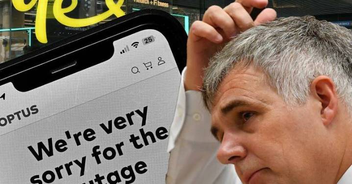 Optus sent triple-zero outage email to wrong address