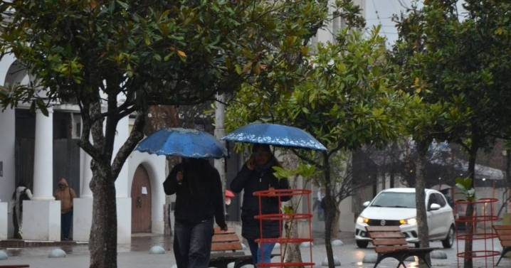 Martes frío y lluvioso