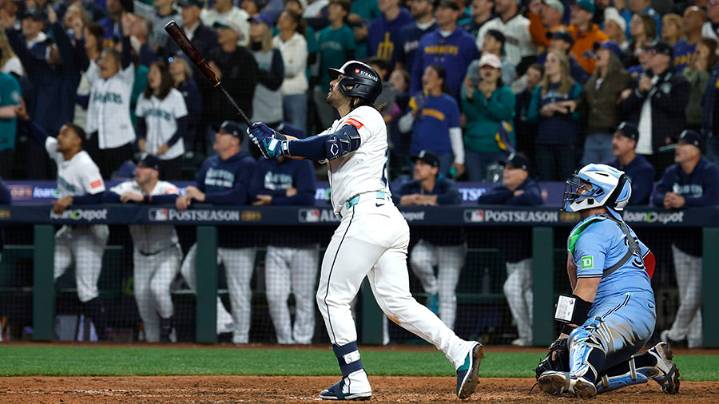 Eugenio Suárez slam gives Seattle Mariners 3