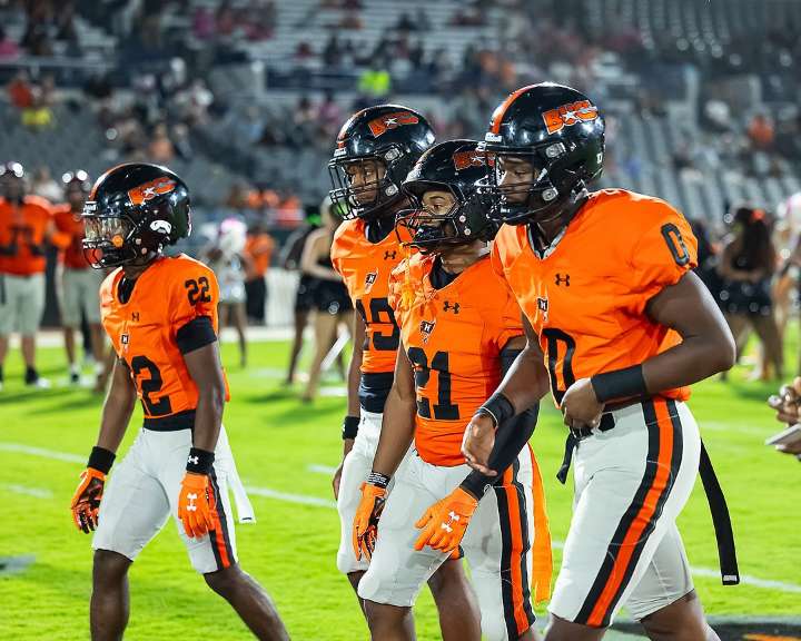 Week 9 Football Preview: Bucs host Thompson in Game of the Week