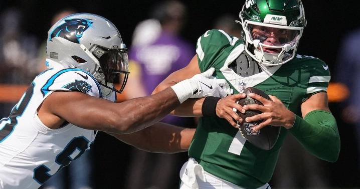 Justin Fields to start at QB for Jets with Tyrod Taylor ruled out against Bengals, AP source says