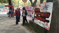 Manifestantes exigen respuestas frente a la Condusef por presunto fraude
