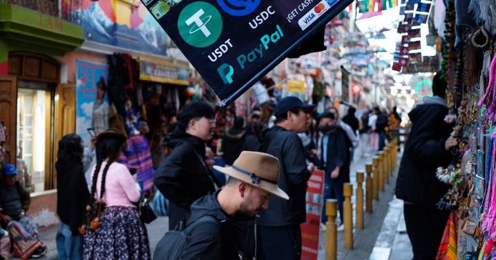 ‘Lo hago diario’: ¿Qué es un ‘rulo’, truco que protege a argentinos de ooootra devaluación del peso?