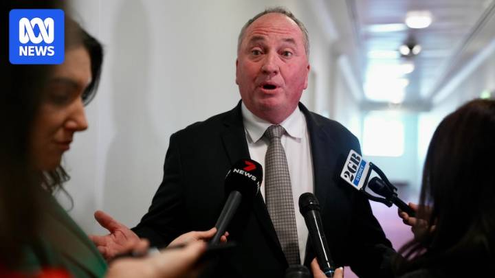 Barnaby Joyce hasn't quit the Nationals yet but he's got one foot out the door
