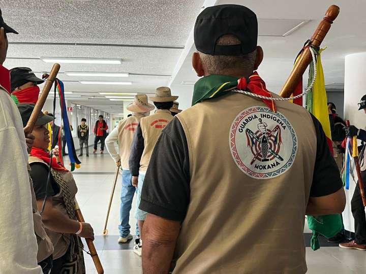Guardia indígena se toma ministerios en Bogotá