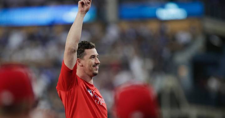 Phillies' postseason roster for NLDS matchup vs. Dodgers features late