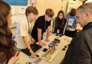 Alumnos de Carreño aplican la inteligencia artificial al ocle para limpiar la costa asturiana