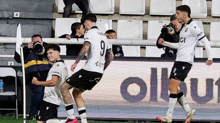 El Burgos gana y se asienta en la zona del playoff