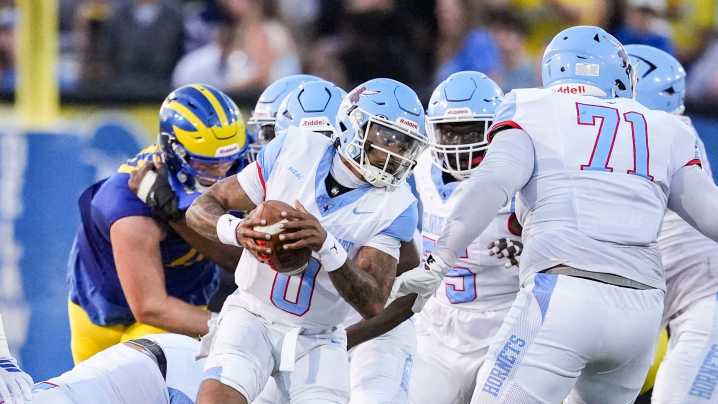 QB's ejection riles DSU, DeSean Jackson after loss at Sacred Heart