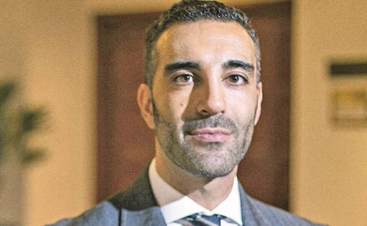 Interpol detiene a exfuncionario capitalino Simón Levy; enfrenta dos órdenes de aprehensión