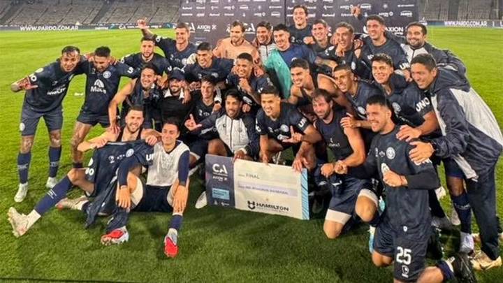 Independiente de Rivadavia eliminó a River y jugará la final de la Copa Argentina