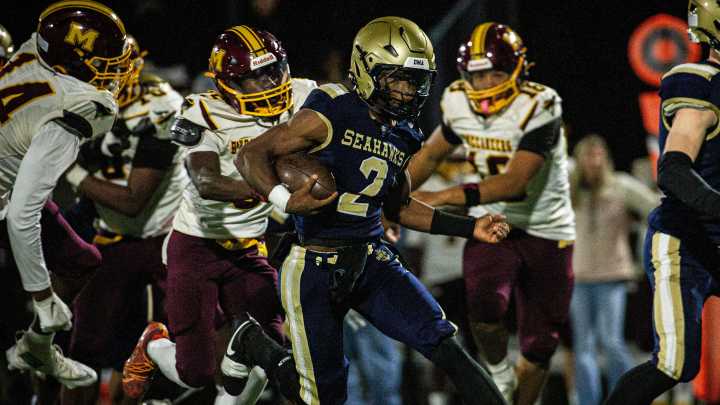 DMA gets narrow 39-38 victory over Milford in football at Fusco Field