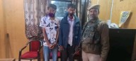 Police arrest two drug peddlers in Pampore