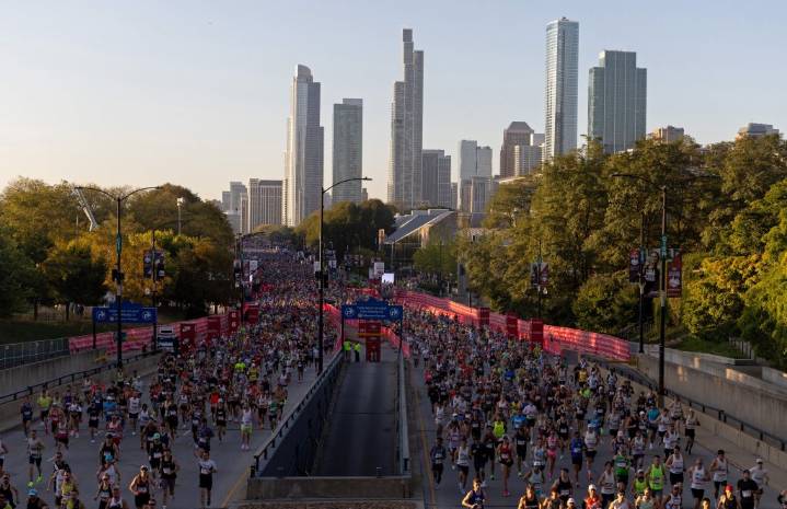 Chicago Marathon: Jacob Kiplimo and Hawi Feysa win