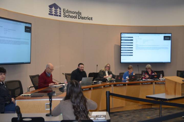 Edmonds School Board OKs $361M replacement levy for 2026 ballot, strategic plan extension