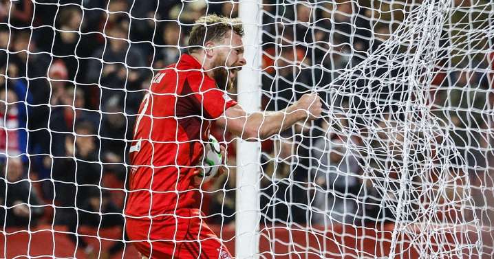 Inside the 'annoyed' Aberdeen dressing room as Nicky Devlin gets honest amid frustrating season