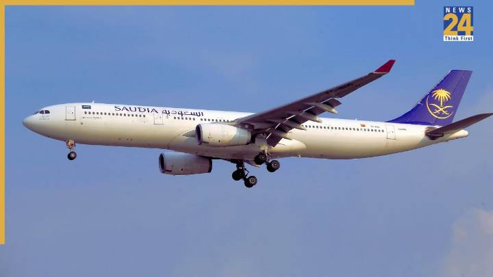 Saudia Airlines Flight From Jakarta to Medina Diverted to Thiruvananthapuram; Here’s Why