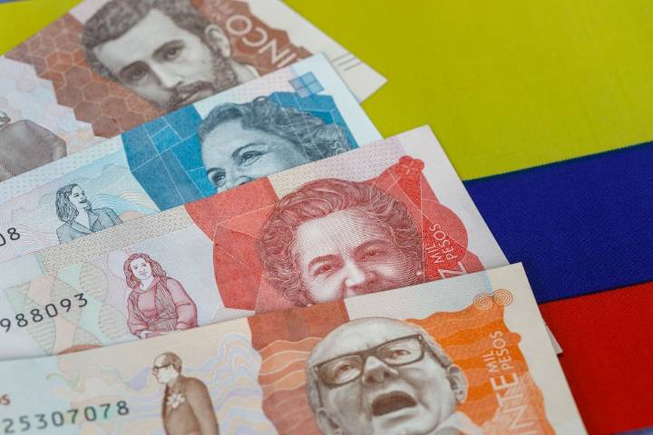 FMI eleva previsión para el crecimiento de la economía de Colombia en 2025