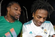 Noah Lyles Forced to Step In as IShowSpeed Slammed With False Accusations on Livestream Noah Lyles stands against art theft as a famed artist slams IShowSpeed for wearing an apparel featuring his artw