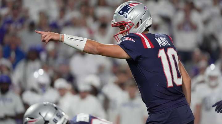 Surging Patriots Reclaim Familiar Spot In AFC East Standings